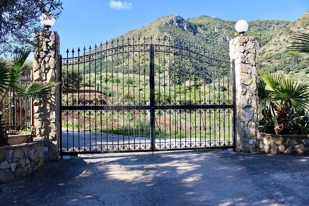 Farm stay Casa Siciliana Altarbiah Villa Trabia Italy